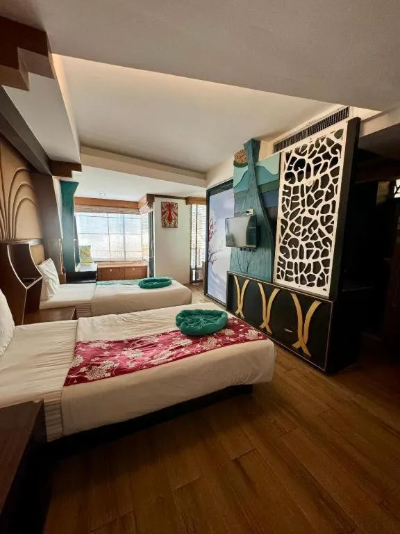 Bed in Phi Phi Nice Beach Hotel Hip