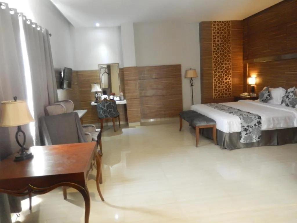 Bed in Grand Amira Hotel Solo, Azana Hotels Collection