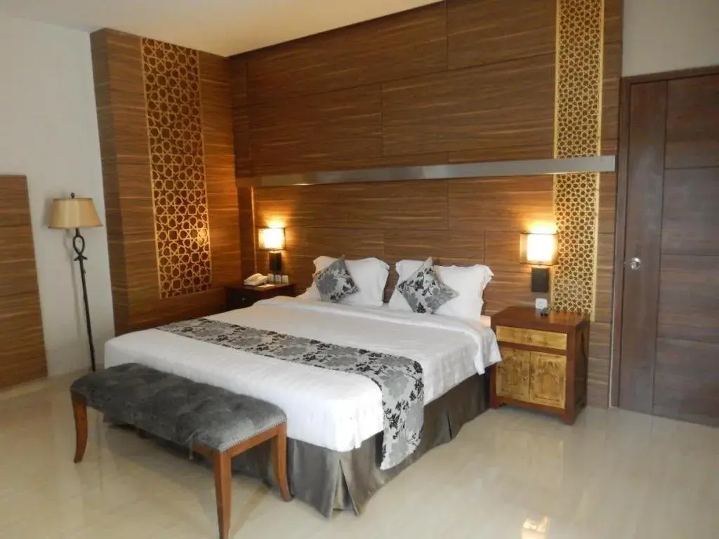 Bed in Grand Amira Hotel Solo, Azana Hotels Collection Bed in Grand Amira Hotel Solo, Azana Hotels Collection