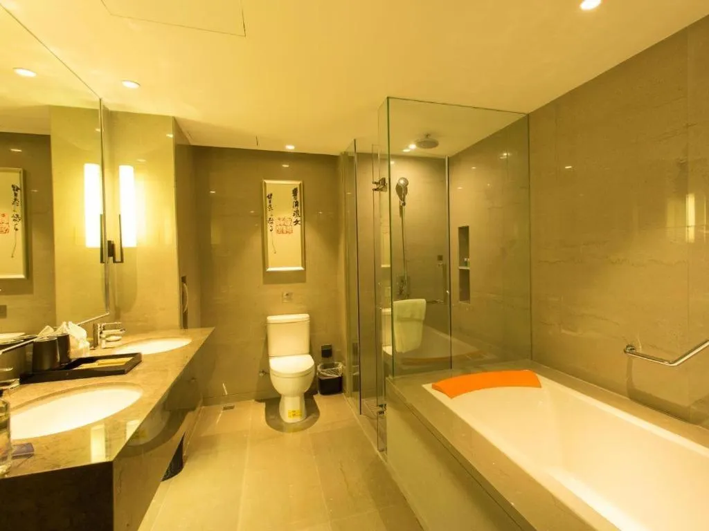 LIZ Hotel (Zhuhai Gongbei Port Fuhuali Store)