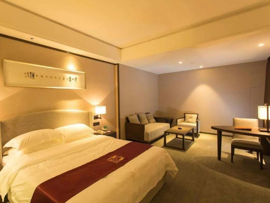Bed in LIZ Hotel (Zhuhai Gongbei Port Fuhuali Store)