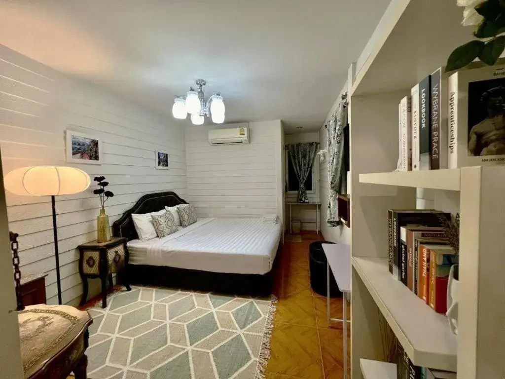 Bed in Ban Thungdang Housetel Bangkok Bed in Ban Thungdang Housetel Bangkok