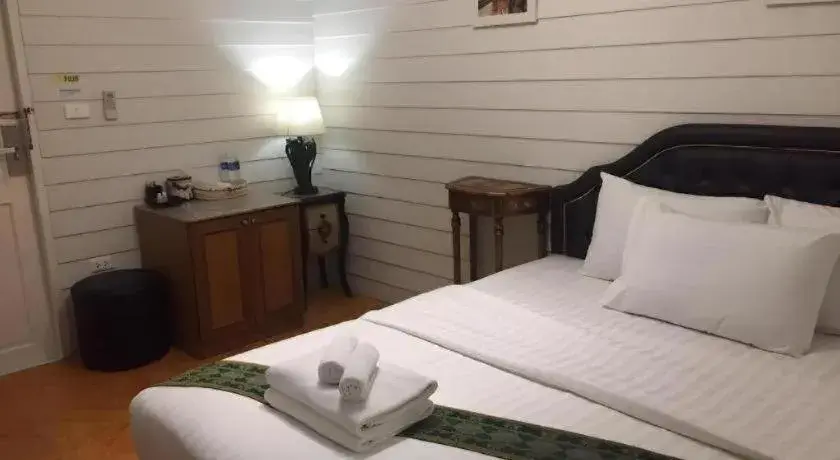 Bed in Ban Thungdang Housetel Bangkok Bed in Ban Thungdang Housetel Bangkok