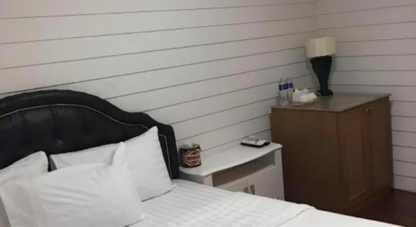 Ban Thungdang Housetel Bangkok