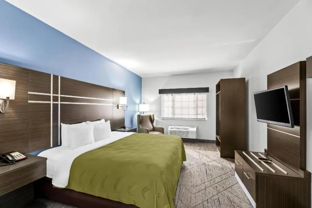 Bed in Quality Inn & Suites Rio Grande City