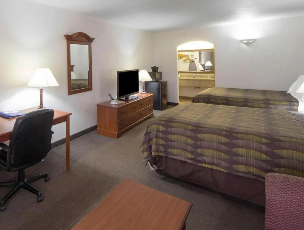 Bed in Quality Inn & Suites Rio Grande City