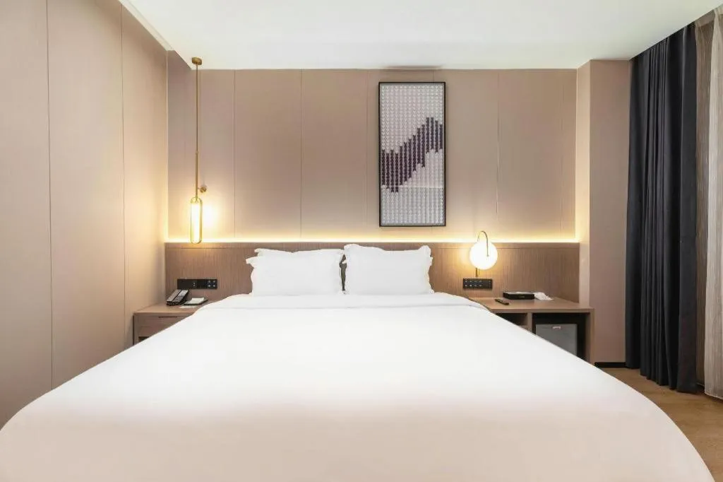 Bed in Lavande Hotel Guangzhou Financial City Tianhe Park Metro Station