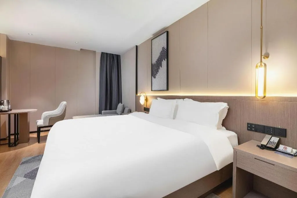 Bed in Lavande Hotel Guangzhou Financial City Tianhe Park Metro Station