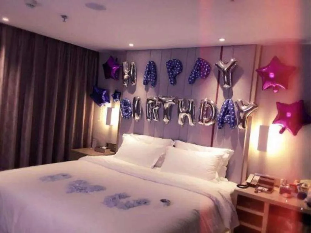 Bed in Lavande Hotel Guangzhou Financial City Tianhe Park Metro Station