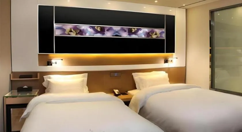 Bed in Lavande Hotel Guangzhou Financial City Tianhe Park Metro Station