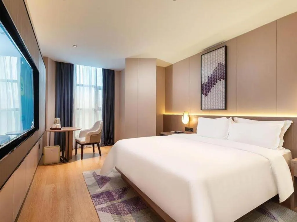 Bed in Lavande Hotel Guangzhou Financial City Tianhe Park Metro Station