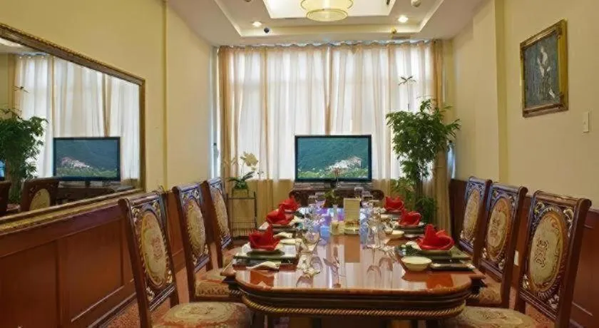 Huu Nghi Hotel