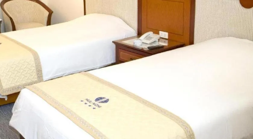 Bed in Huu Nghi Hotel