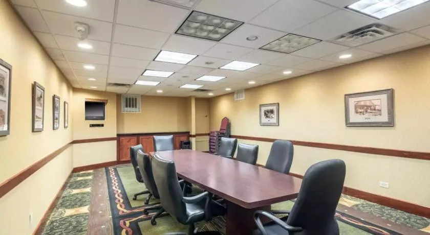 Holiday Inn Frisco By IHG