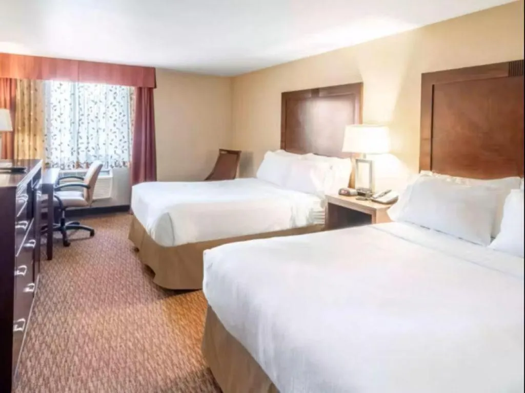 Bed in Holiday Inn Frisco By IHG