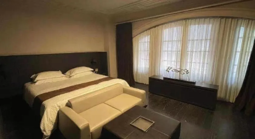 Bed in Jinjiang Inn Select Shanghai Nanjing Road Pedestrian Street