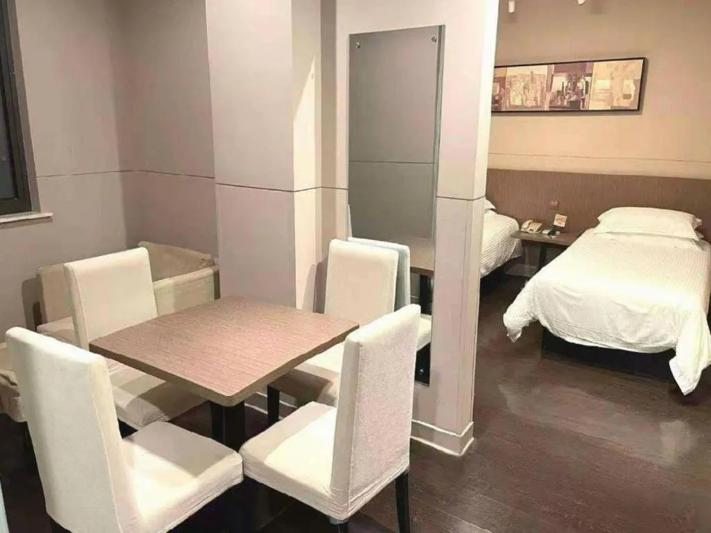 Bed in Jinjiang Inn Select Shanghai Nanjing Road Pedestrian Street