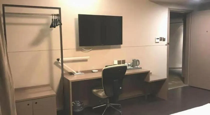 Bed in Jinjiang Inn Select Shanghai Nanjing Road Pedestrian Street