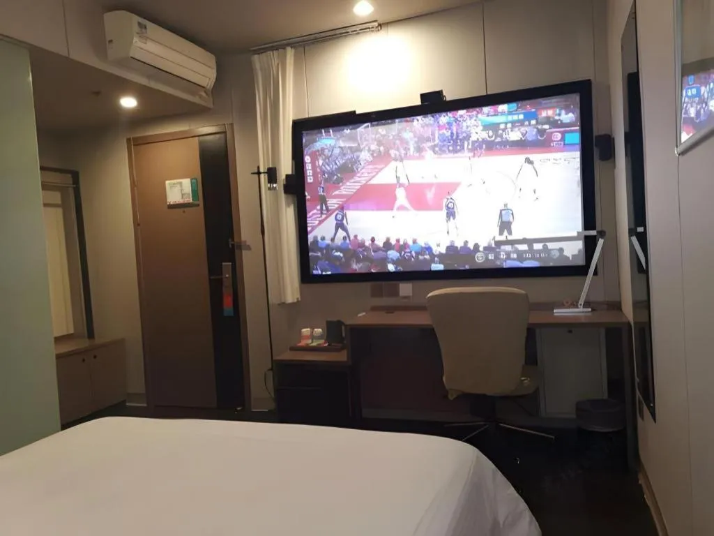 Bed in Jinjiang Inn Select Shanghai Nanjing Road Pedestrian Street