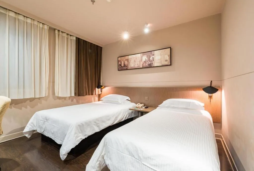 Bed in Jinjiang Inn Select Shanghai Nanjing Road Pedestrian Street