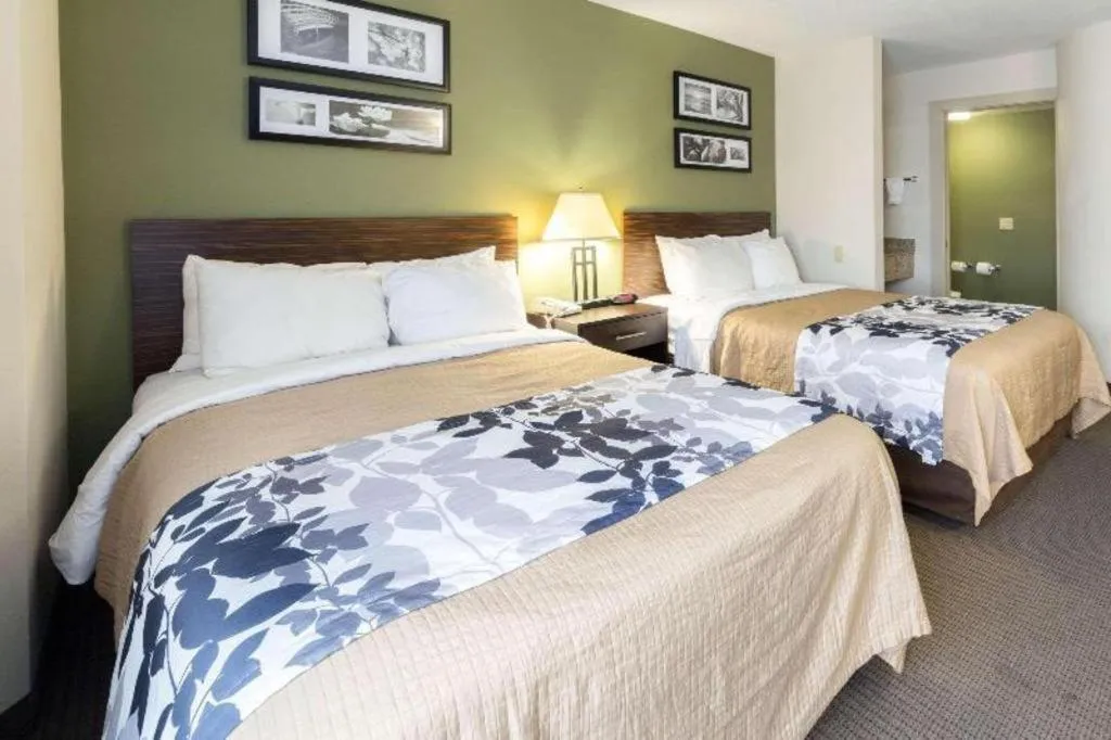 Bed in Sleep Inn Airport Phoenix