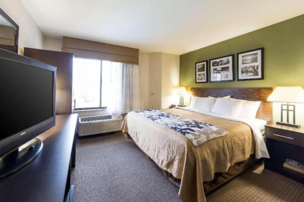 Bed in Sleep Inn Airport Phoenix