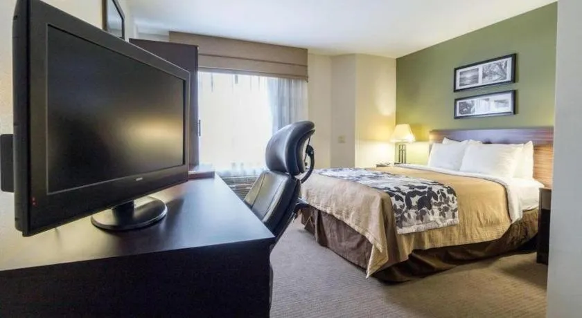 Bed in Sleep Inn Airport Phoenix