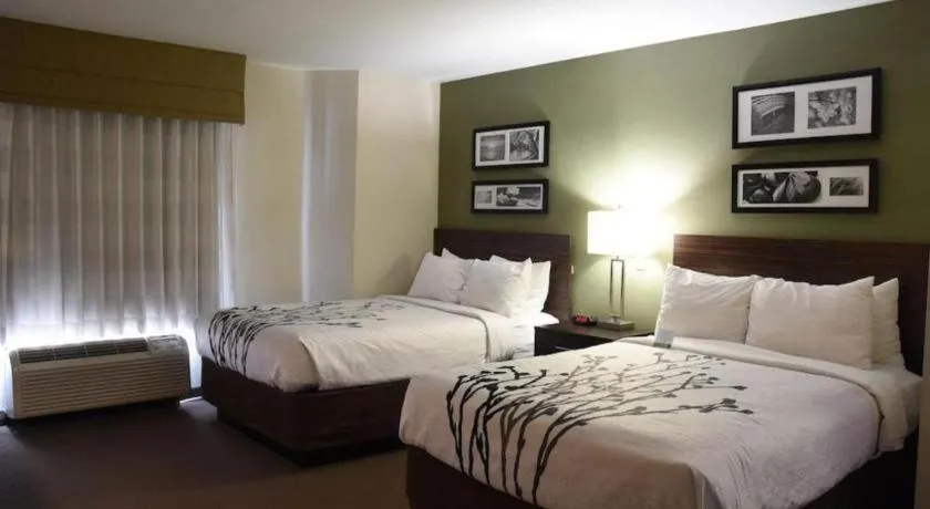 Bed in Sleep Inn Airport Phoenix