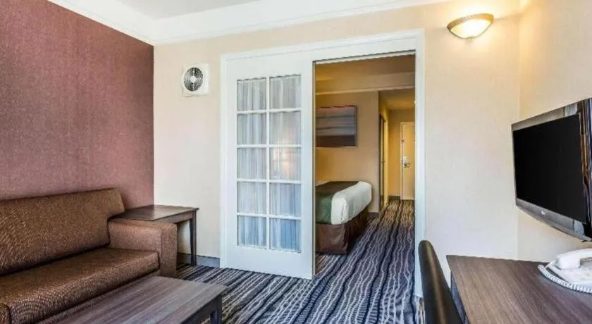 Ramada Suites by Wyndham San Diego