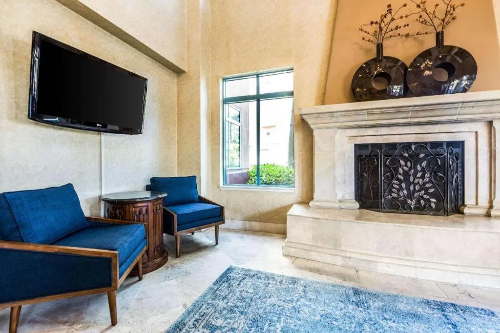 Ramada Suites by Wyndham San Diego