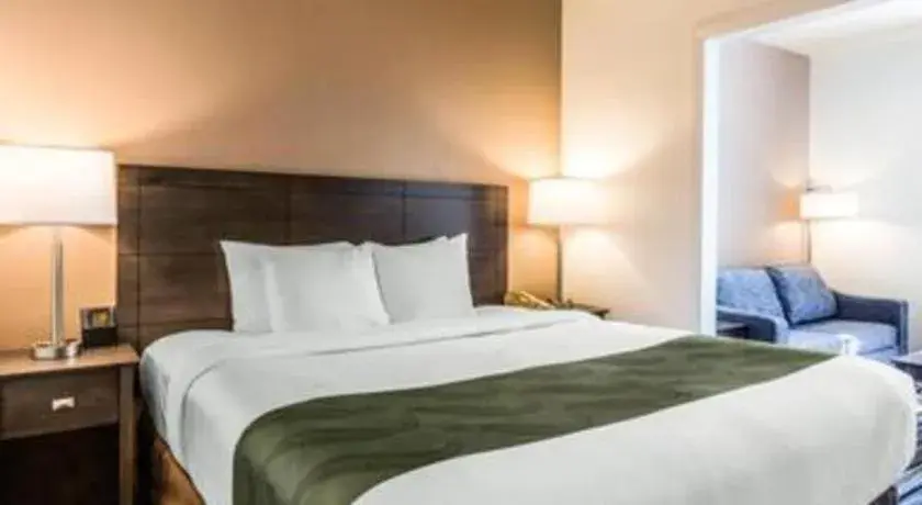 Bed in Ramada Suites by Wyndham San Diego Bed in Ramada Suites by Wyndham San Diego