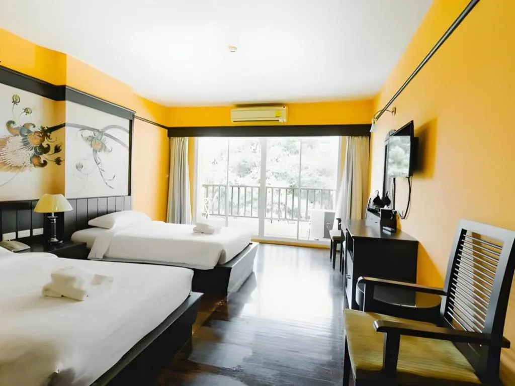 Bed in Sarita Chalet and Spa Hotel