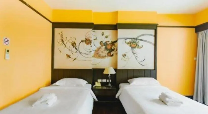 Bed in Sarita Chalet and Spa Hotel