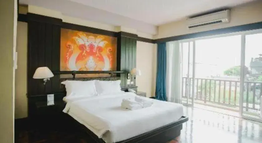 Bed in Sarita Chalet and Spa Hotel Bed in Sarita Chalet and Spa Hotel