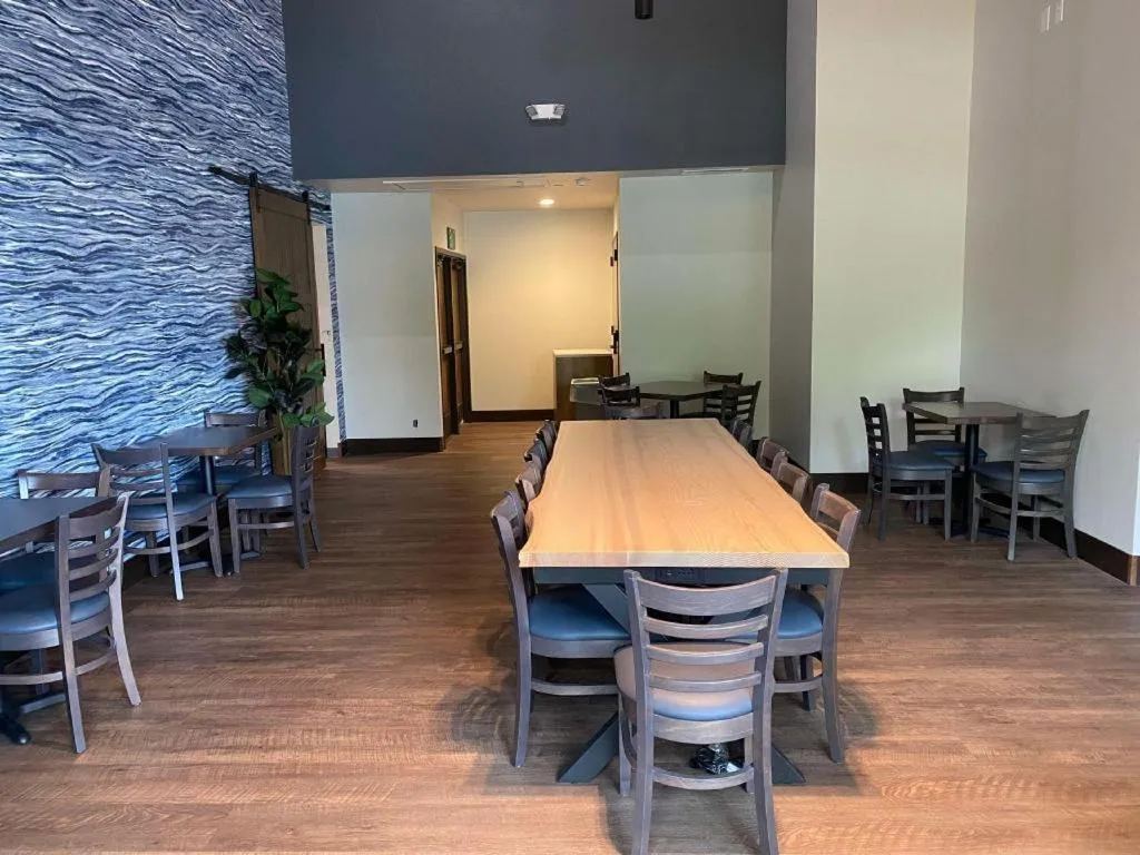 Best Western Lake Lucille Inn