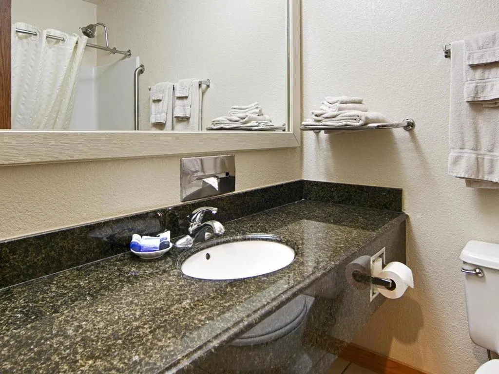 Best Western Lake Lucille Inn