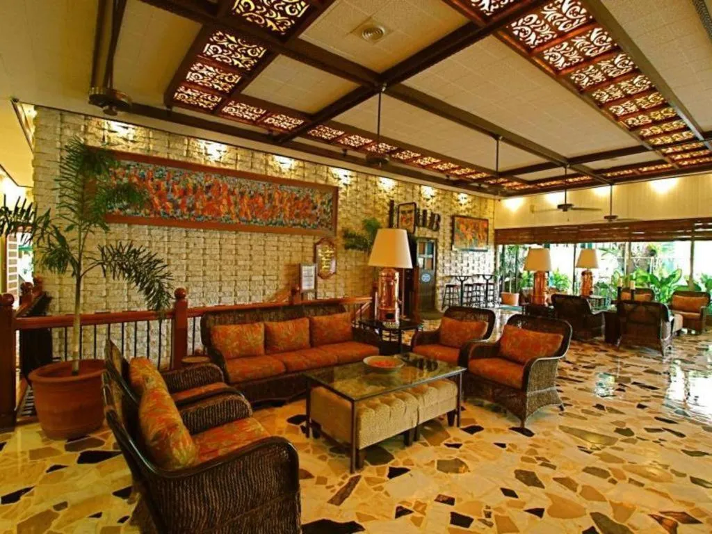 Oasis Hotel