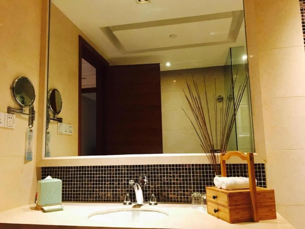 New Century Grand Hotel Ninghai Jinhai