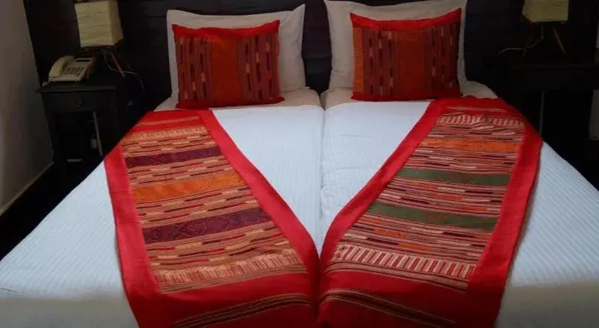 Bed in Residence Sisouk Boutique Hotel Bed in Residence Sisouk Boutique Hotel