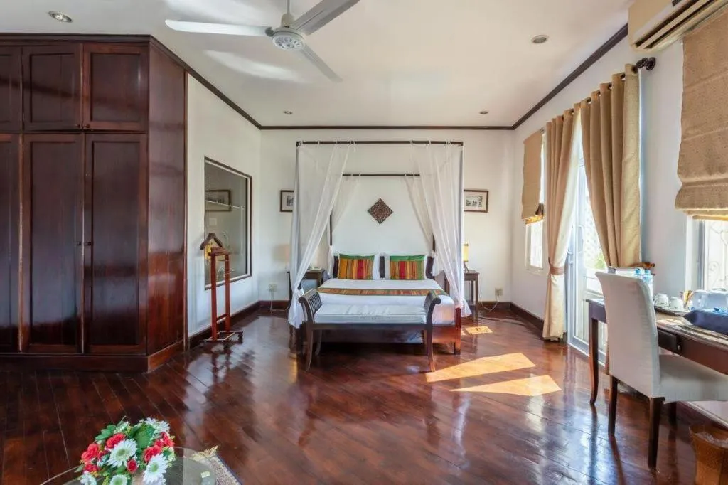 Bed in Residence Sisouk Boutique Hotel