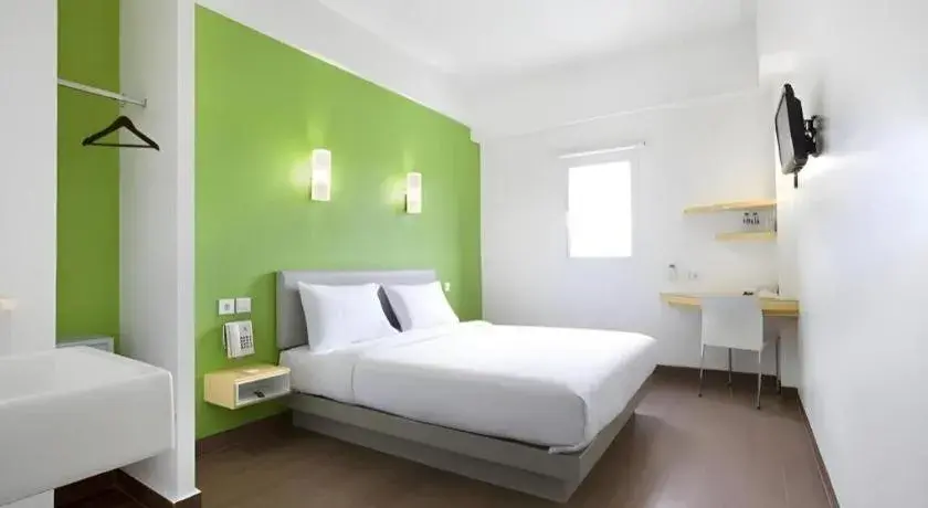 Bed in Amaris Hotel Padjajaran Bogor Bed in Amaris Hotel Padjajaran Bogor