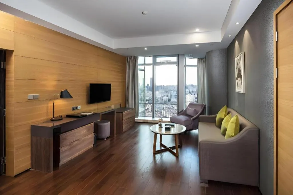 Grand Madison Qingdao Harbour-view Central（Former Qingdao Farglory Hotel）