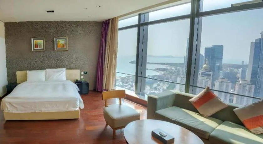 Bed in Grand Madison Qingdao Harbour-view Central（Former Qingdao Farglory Hotel）