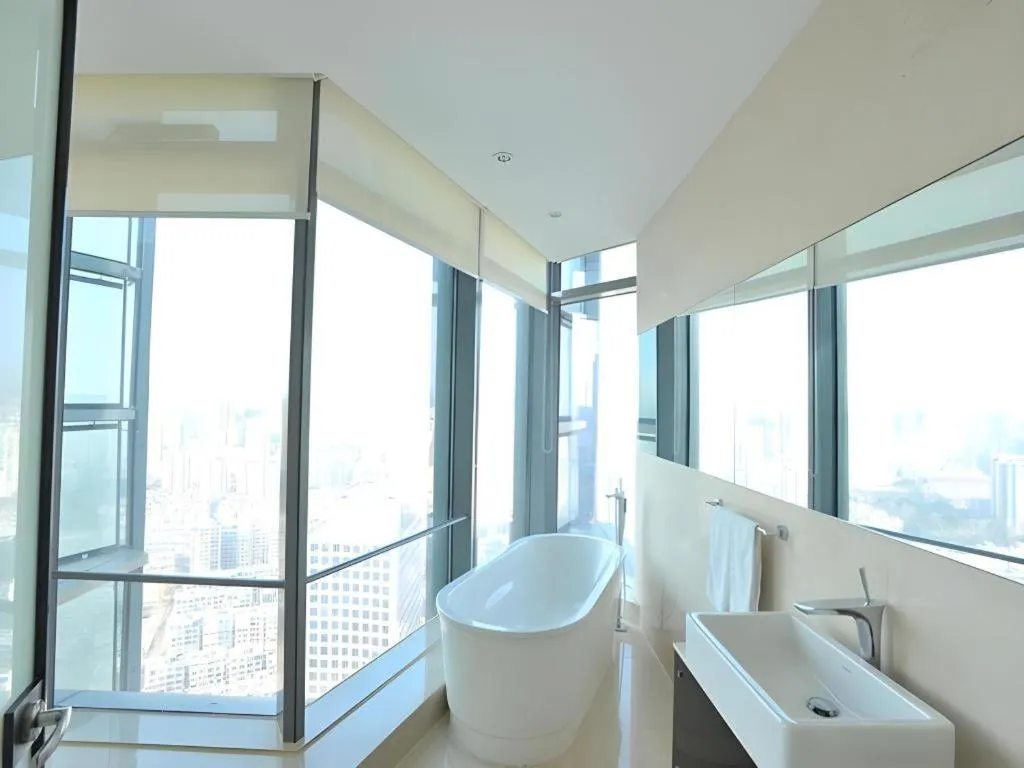 Grand Madison Qingdao Harbour-view Central（Former Qingdao Farglory Hotel）