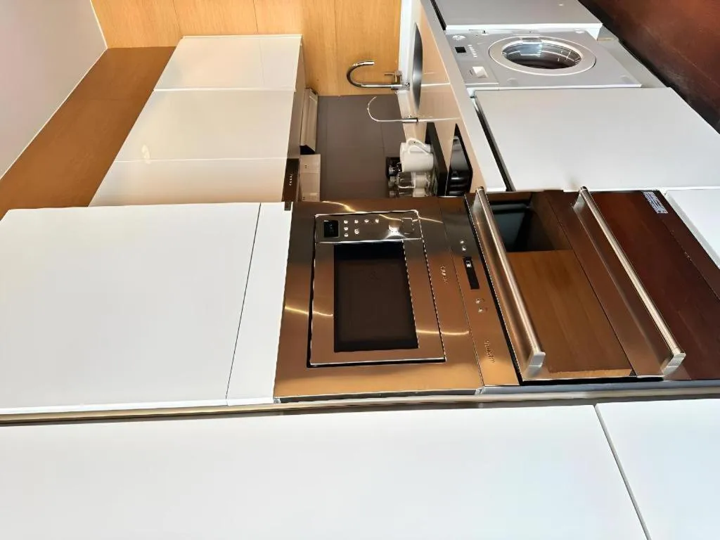 Grand Madison Qingdao Harbour-view Central（Former Qingdao Farglory Hotel）