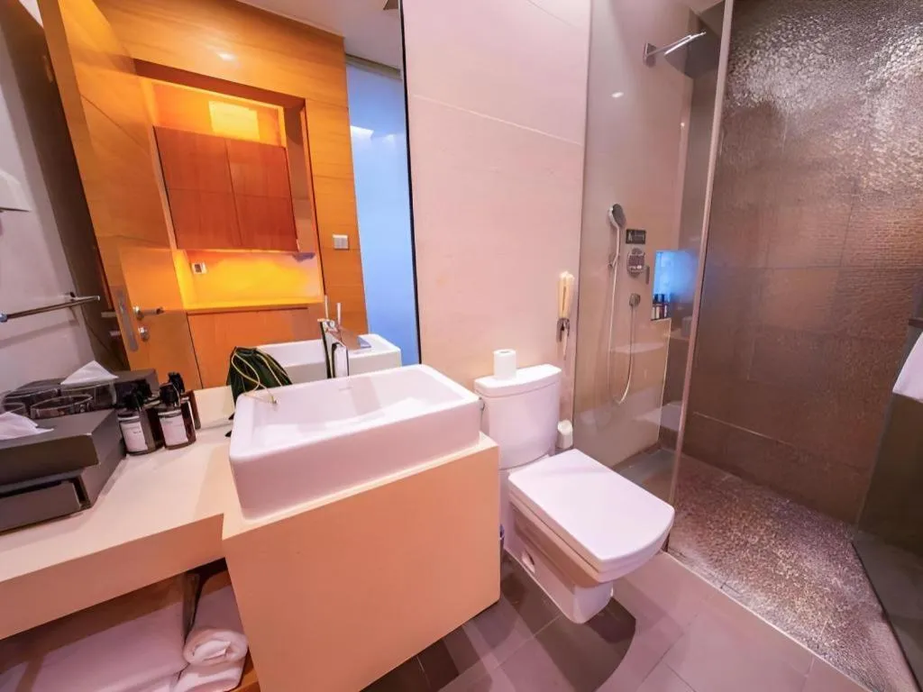 Grand Madison Qingdao Harbour-view Central（Former Qingdao Farglory Hotel）