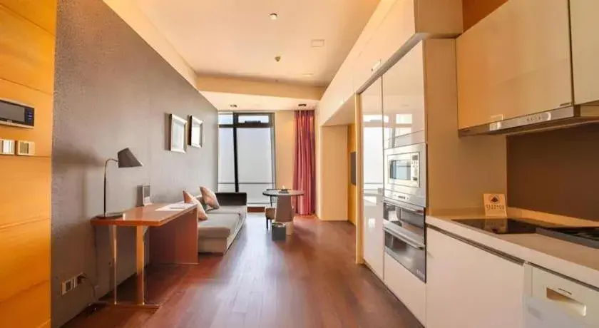 Grand Madison Qingdao Harbour-view Central(Former Qingdao Farglory Hotel) Grand Madison Qingdao Harbour-view Central(Former Qingdao Farglory Hotel)