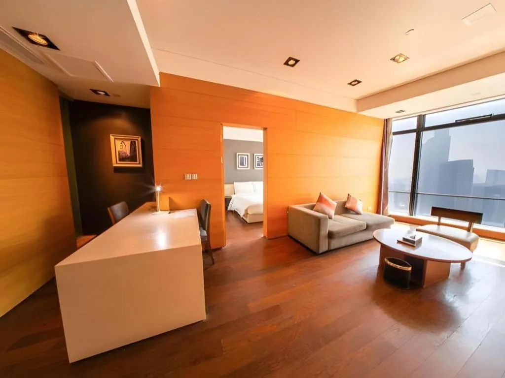 Grand Madison Qingdao Harbour-view Central（Former Qingdao Farglory Hotel）