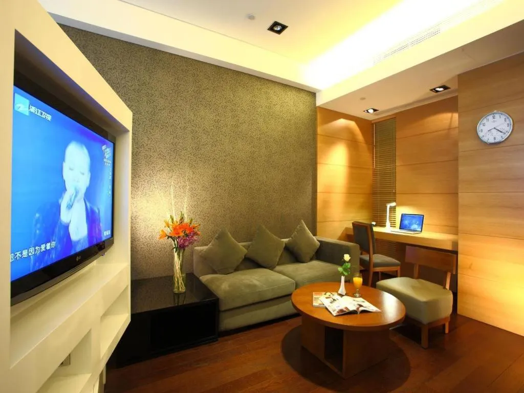 Grand Madison Qingdao Harbour-view Central（Former Qingdao Farglory Hotel）