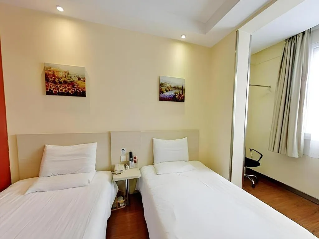 Hanting Hotel Shanghai Zhongshan Park Metro Station